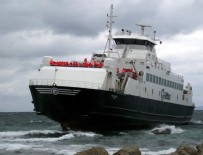 Feribot karaya oturdu 188 yolcu mahsur kaldı