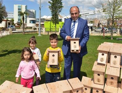 Çiğli’de Ağaçlar, Kuş Yuvaları İle Şenlenecek