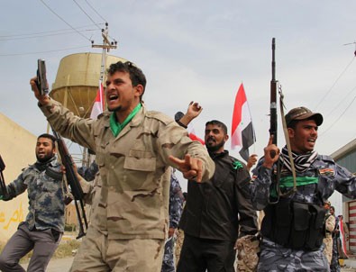 DEAŞ'ten kurtarılan Tikrit'e dönüşler başladı