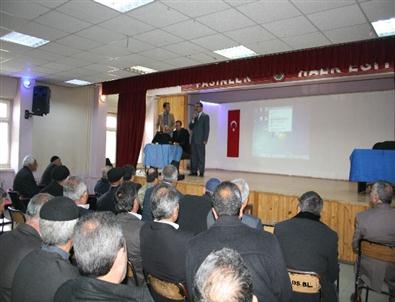 Orman Bölge Müdürlüğü Pasinler'de Muhtarları Bilgilendirdi