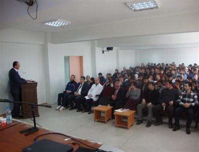 Üniversite Öğrencilerine Çanakkale Savaşları Konferansı