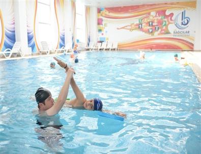 Bağcılar’da Beden Eğitimi Dersleri Artık Havuzlarda Yapılacak