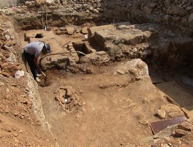 Bodrum Yokuşbaşı’ndan Tarih Fışkırıyor