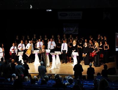 Nilüfer Kadın Korosu'ndan Anlamlı Konser