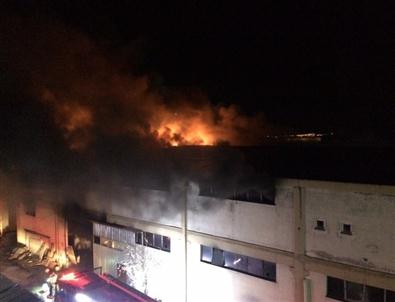 Bursa'da Kauçuk Fabrikası'nda Korkutan Yangın