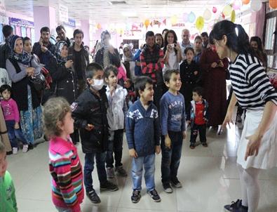 Diyarbakır Çocuk Hastalıkları Hastanesi'nde 23 Nisan Etkinliği