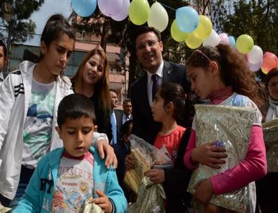 Ak Parti’den Çocuklara 23 Nisan Hediyesi