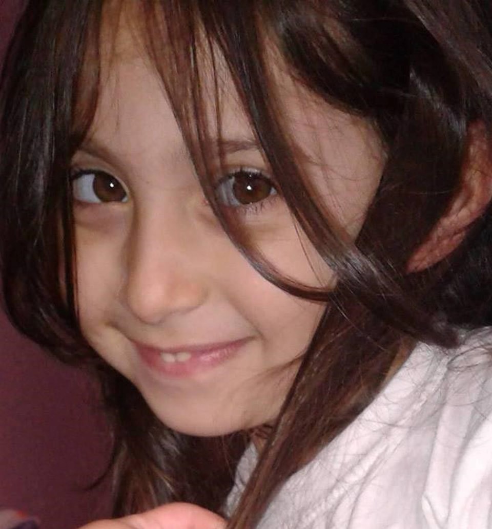 Veysel öğretmen 23 Nisan töreninde hayatını kaybetti