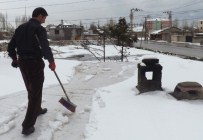 KAR SÜRPRİZİ - Van’daki Kar Yağışı