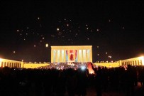 Anıtkabir 1915 Fenerle Aydılatıldı