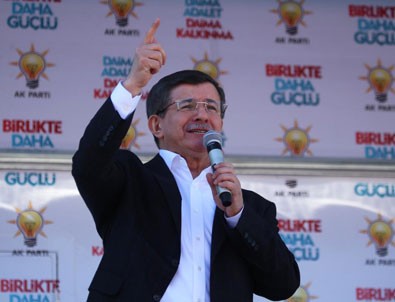 Başbakan Davutoğlu: Bu millet sana Diyanet'i kapattırmaz