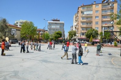 Ekrem Çifçi İlkokulu Spor Alanlarına Kavuştu