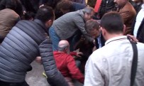 Kadıköy’de Yasadışı Pankarta Polis Müdahalesi