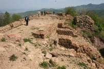 TANRı - Tarihi Kurul Kalesi Turistlerin Gözdesi