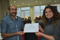 Tatvan’da Fotoğrafçılık Kursiyerleri Sertifikalarını Aldılar