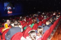 HAFTA SONU TATİLİ - Tiyatro Şenliklerine Yoğun İlgi