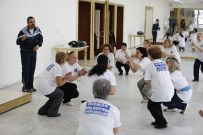 ORYANTAL - İzmir’de Kadınlar Dans Ederek Zinde Kalıyor
