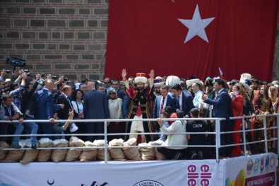 Mesir Macunu 475. Kez Şifa Dağıttı