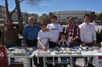 KUTLU DOĞUM - Niğde Gönüllü Eğitimciler Derneği Hadis ve Çizgi Sergisi Açtı