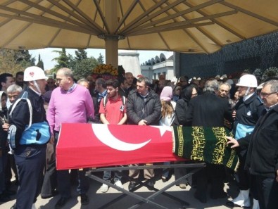 Türkiye’nin Einstein’ı Son Yolculuğuna Uğurlandı