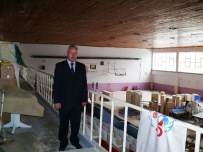 ATATÜRK KAPALI SPOR SALONU - Atatürk Kapalı Spor Salonu Tadilata Girdi