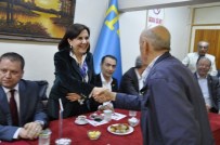 KIRIM TATARLARI - Chp Millitvekilleri Kırım Türkleri Derneği’ni Ziyaret Etti