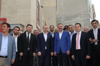 TEVFİK GÖKSU - Ak Parti İstanbul Milletvekili Oktay Saral’a Esenlerde Sevgi Seli