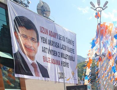 AK Parti mitinginde dikkat çeken pankart