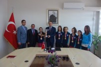 RAIF DINÇKÖK - Badminton Şampiyonları Ödüllendirildi