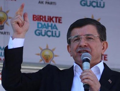 Başbakan Davutoğlu: Bazıları lafla milliyetçilik yapar