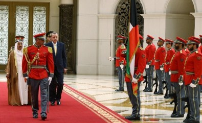 Cumhurbaşkanı Erdoğan Kuveyt'ten Ayrıldı