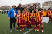 KEMAL AKTAŞ - Efsane Futbolcular Minik Meslektaşlarına Destek Verdi