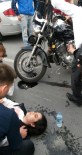 KADIN SÜRÜCÜ - Küçükçemece’de Motosiklet Kazası