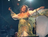 OYA AYDOĞAN - Sibel Can Kıbrıs'ı yerinden oynattı