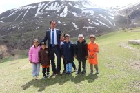 Armağan, Köprüköy Yılanlı İlkokulu Öğrencilerini Sevindirdi Haberi