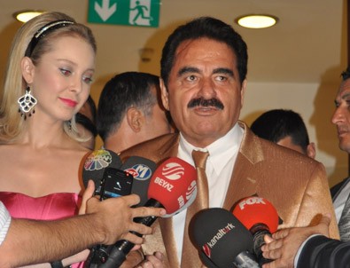 Ayşegül Yıldız'dan Derya Tuna'ya sert gönderme