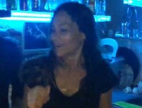 HÜLYA AVŞAR - Hülya Avşar gününü gün ediyor