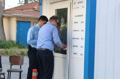 İzmir'de TCDD Vakfı'nın İşlettiği Otoparklara Mühür