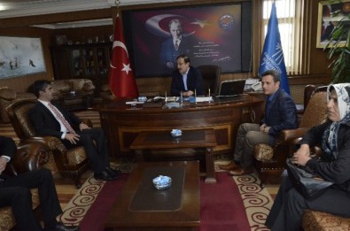 Milletvekilli Adayı Tarıkdaroğlu, Palandöken Belediyesini Ziyaret Etti