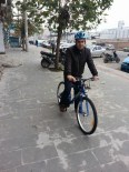 PANIK ATAK - Spora Dikkat Çekmek İsteyen Doktor, Bisikletle İşe Gidip Geliyor