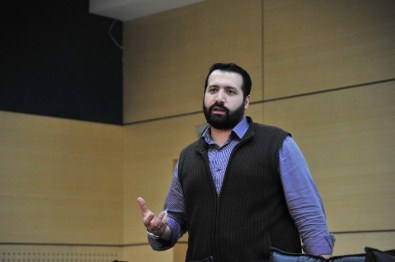 ‘Teknoloji Bağımlılığı'İsimli Konferans SAÜ'de Gerçekleşti