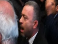 ÜMİT KOCASAKAL - Ümit Kocasakal adliyedeki arbedenin ortasında kaldı