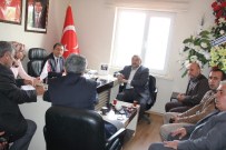 AHMET KESKIN - AK Parti Edremit İlçe Başkanı Halis Bayramoğlu, TOKİ Sakinleri İle Bir Araya Geldi