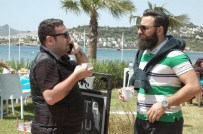 ÖZGÜR ARAS - Hande Yener'in Sahnesini Paylaşacağı Bu Adam Kim ?