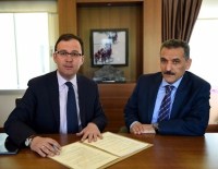 TUNCELİ VALİSİ - Spor Toto Tunceli'de 2 Milyon 250 Bin Liralık Yatırım Yapacak