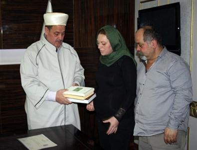 Bulgaristanlı Kadın Müslüman Oldu