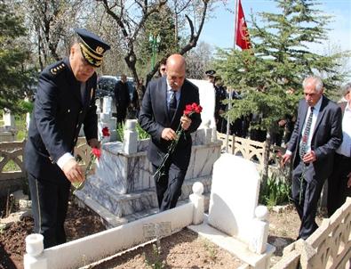 Elazığ Emniyet Müdürlüğü'nden Şehitlik Ziyareti