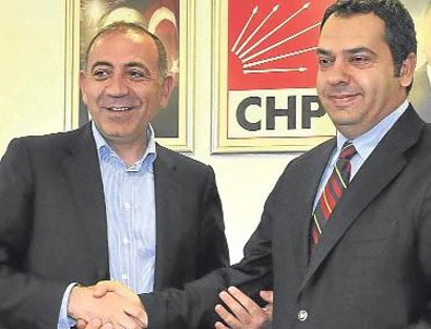 'Suriyelilere ev vermeyin' diyen Yarayıcı CHP adayı