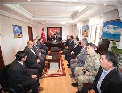 Vali İşın Tutak İlçesini Ziyaret Etti