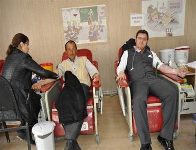 Engellilerden Kan Bağışı